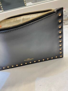 Valentino GARAVANI RockStud leather Clutch 9.5 by 6.5 inches great condition
